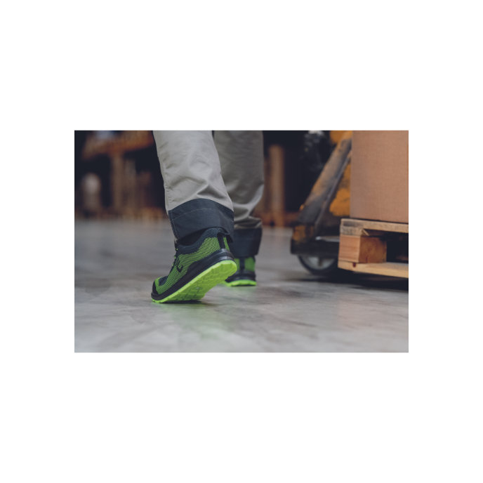 Cerva ZURRUM MF ESD S1P SRC Bezpečnostná obuv