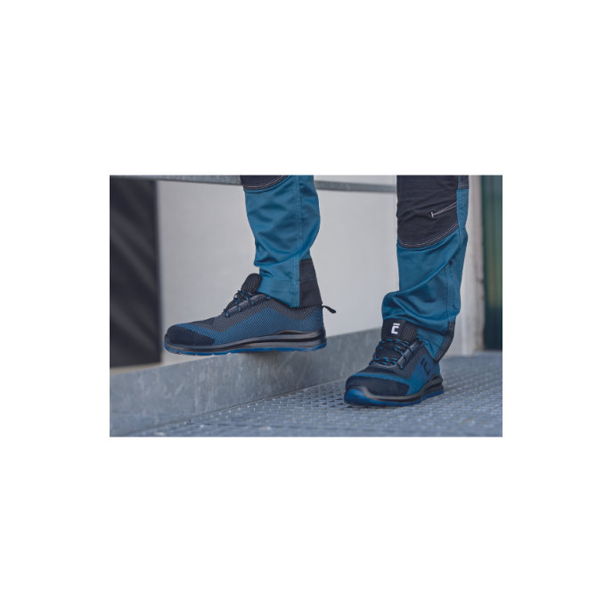 Cerva ZURRUM MF ESD S1P SRC Bezpečnostná obuv