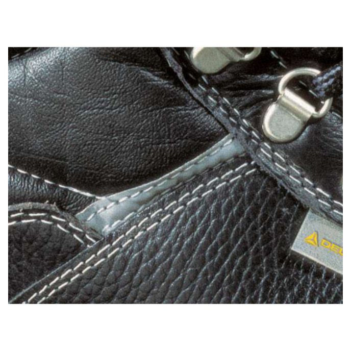 Delta Plus MONTBRUN S3 SRC Bezpečnostná obuv